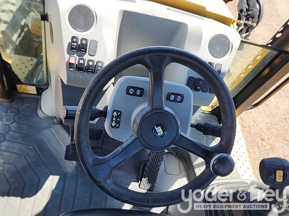 2020 CAT 420F2 IT