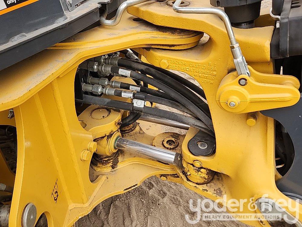 2019 John Deere 310L