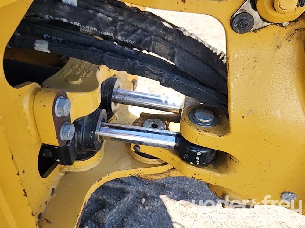2020 CAT 420F2 IT