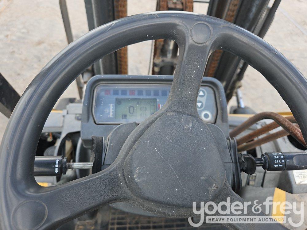 2015 CAT GP25N