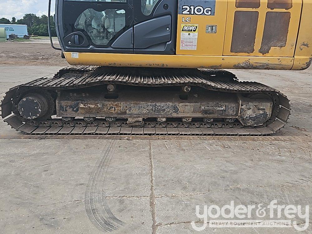 2018 John Deere 210