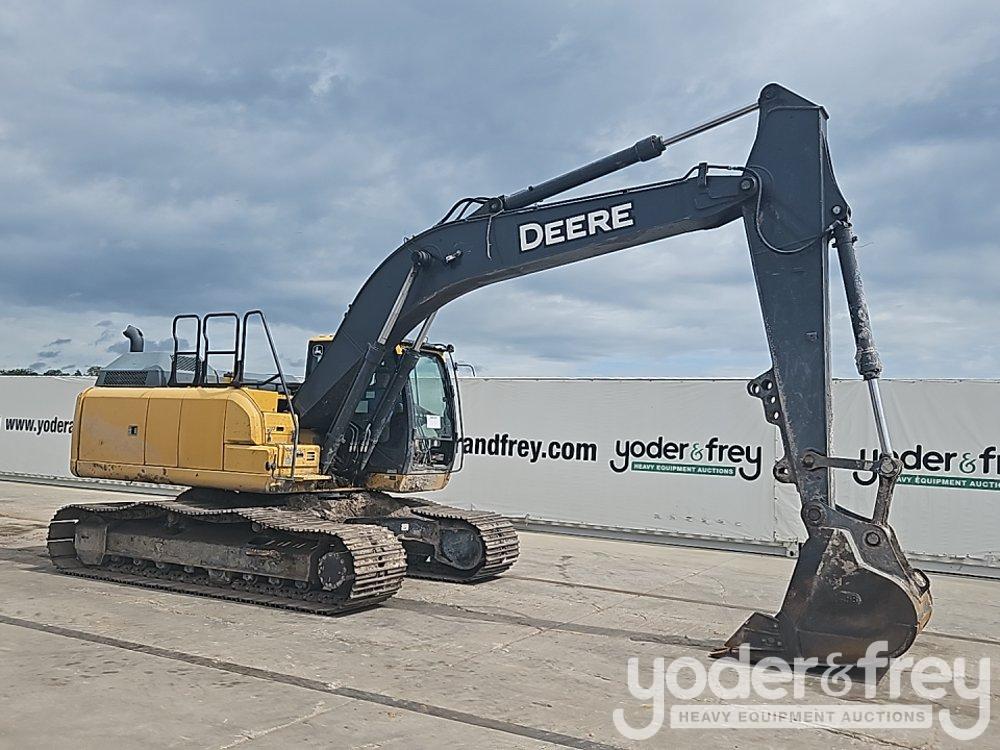 2018 John Deere 210