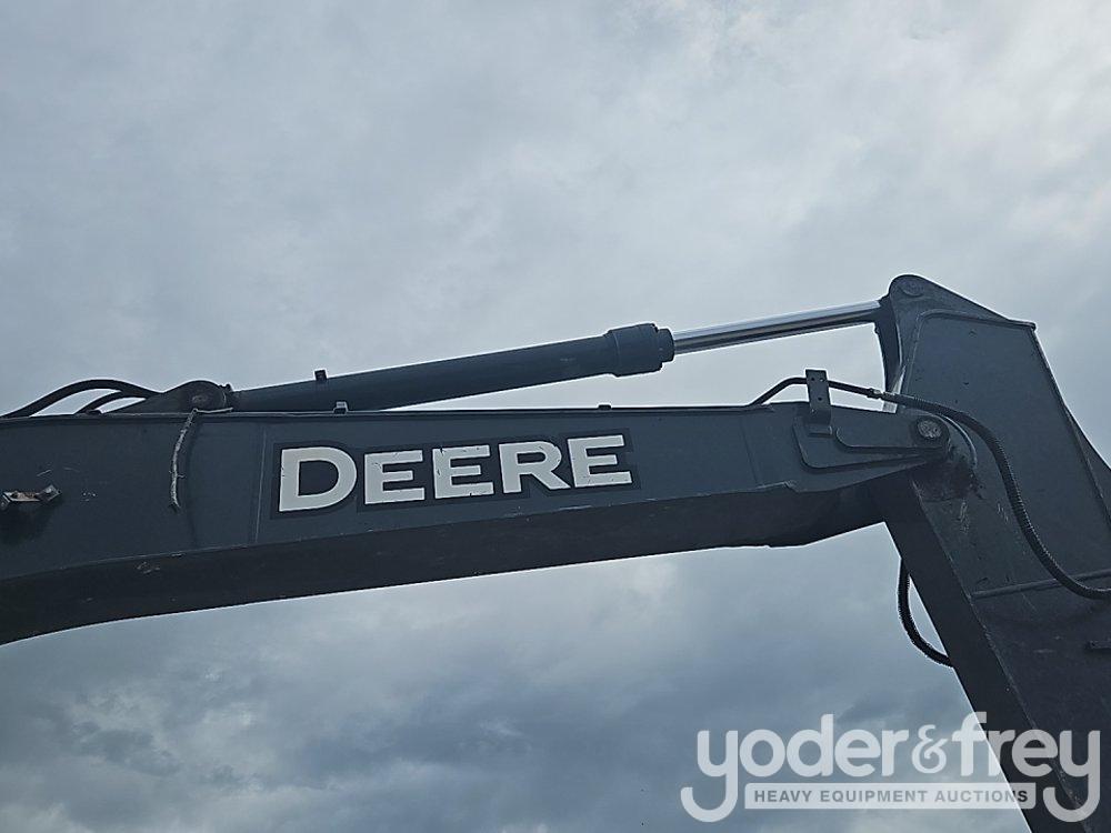 2018 John Deere 210