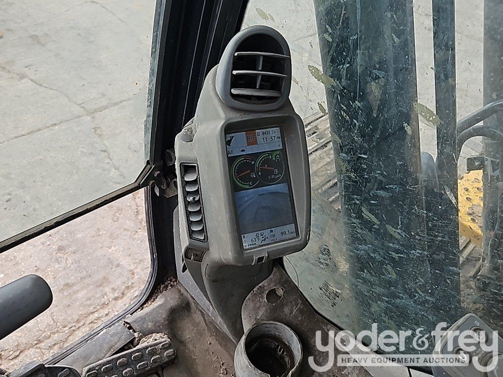 2018 John Deere 210