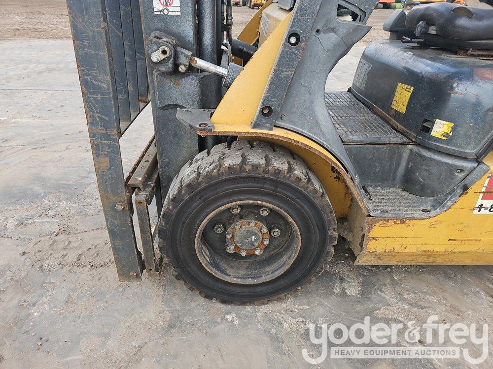 2015 CAT GP25N