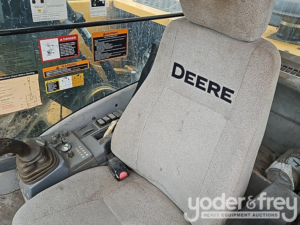2018 John Deere 210