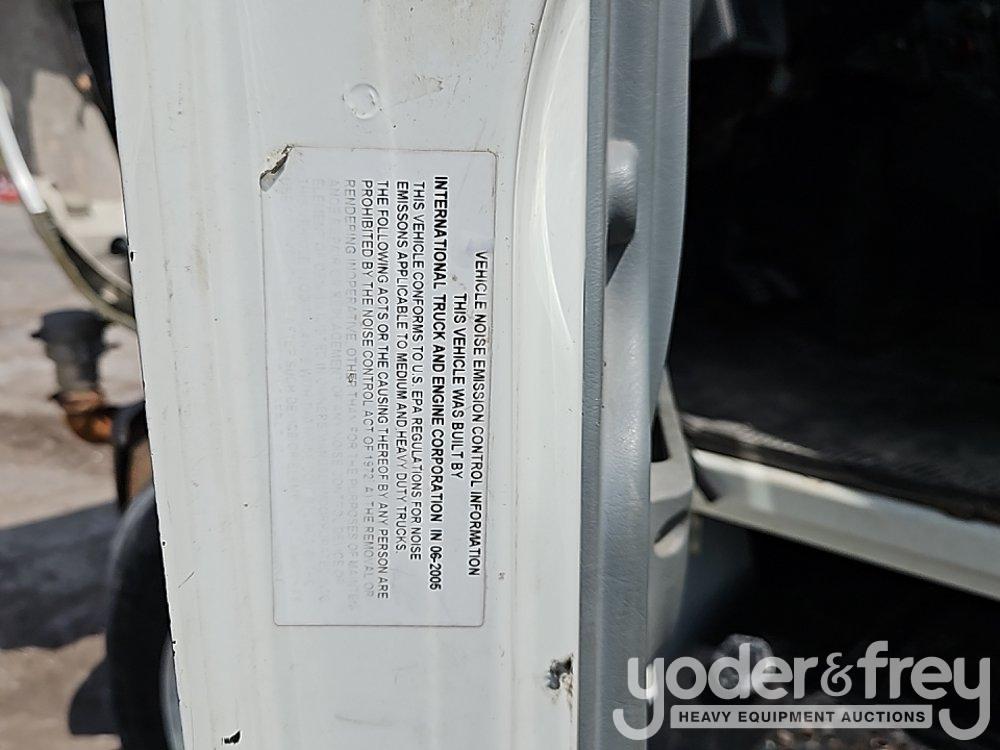 2006 International 4000
