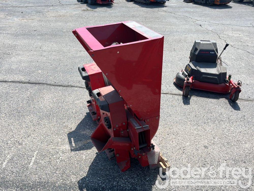 Troy Bilt Flex. Power unit, 28 Inch lawnmower Attachment , Wood Chipper Attachment , Blower Attachme