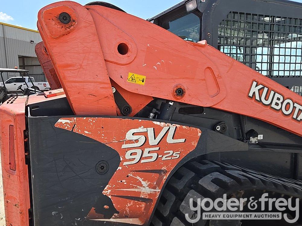 2017 Kubota SVL95-2S