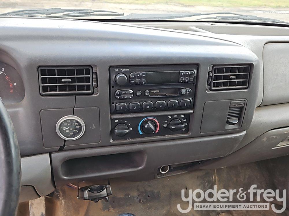 2000 Ford F650