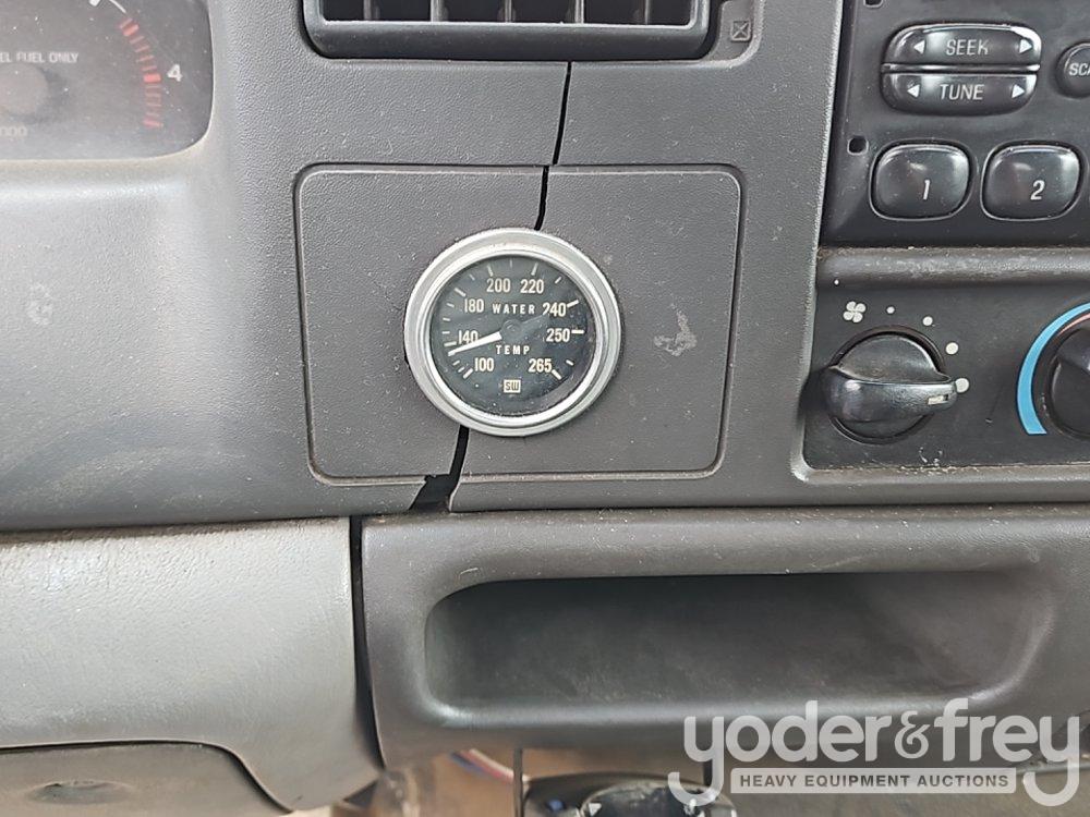 2000 Ford F650