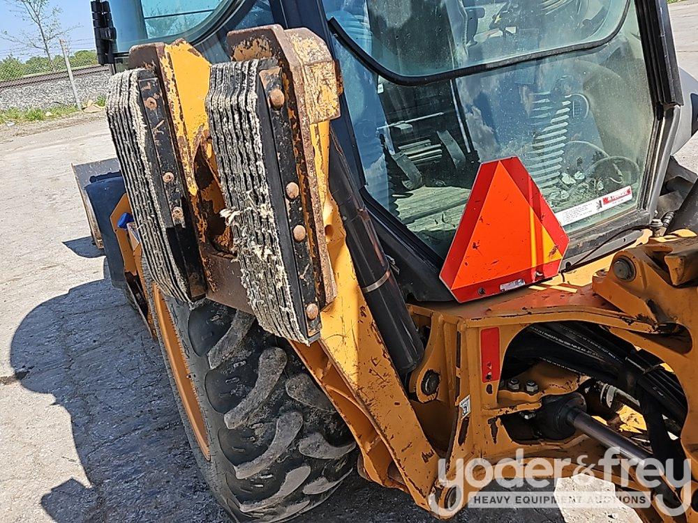 2016 Case 580N