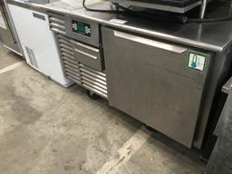 TRAULSEN SMART CHILL COUNTER