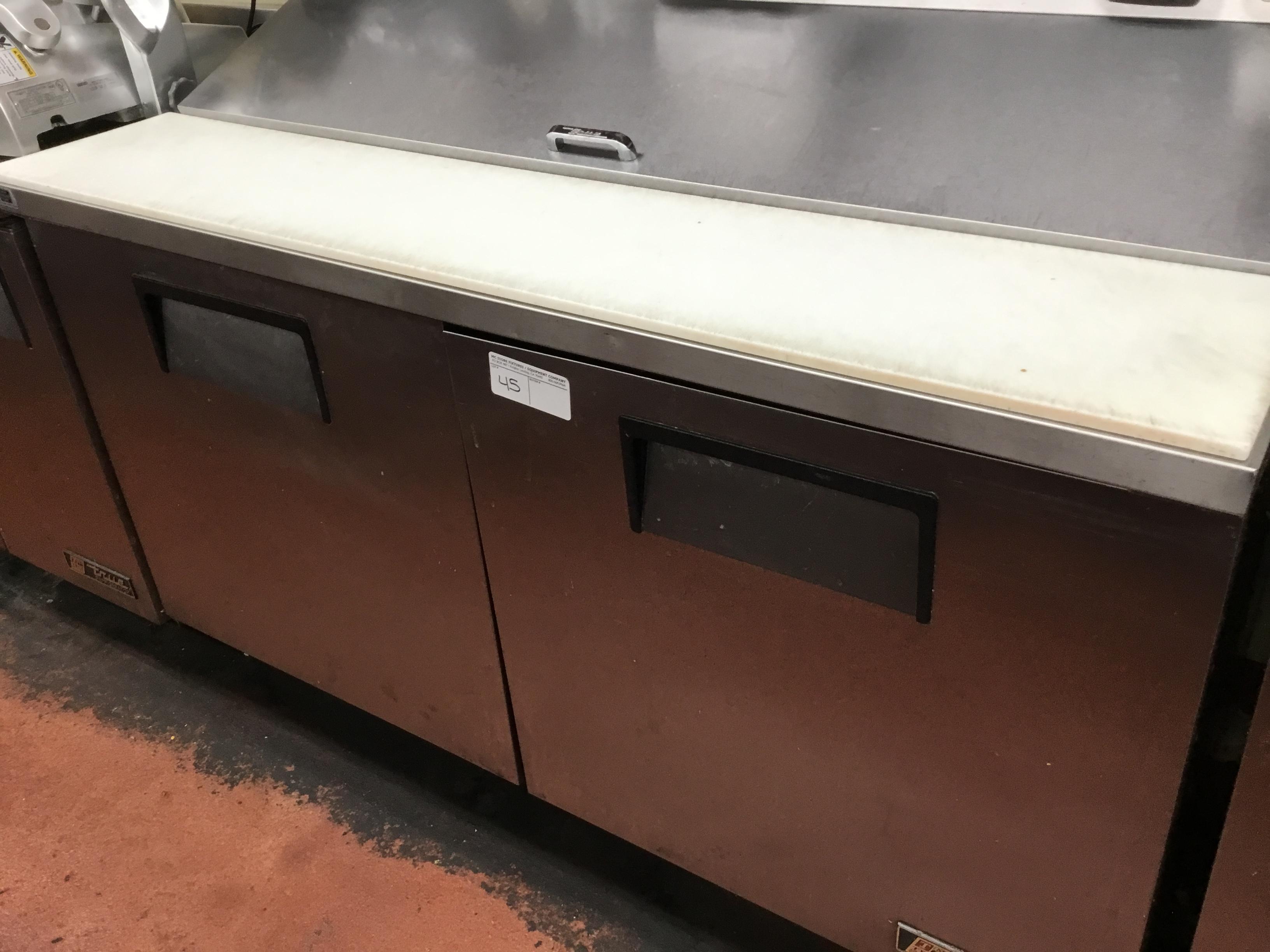 5' SANDWHICH PREP W/2 DOOR UNDER  REFRIG.