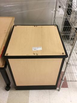 2' BAKERY DISPLAY