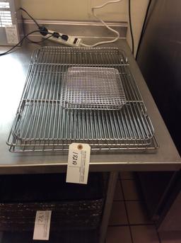 6 Cooling racks
