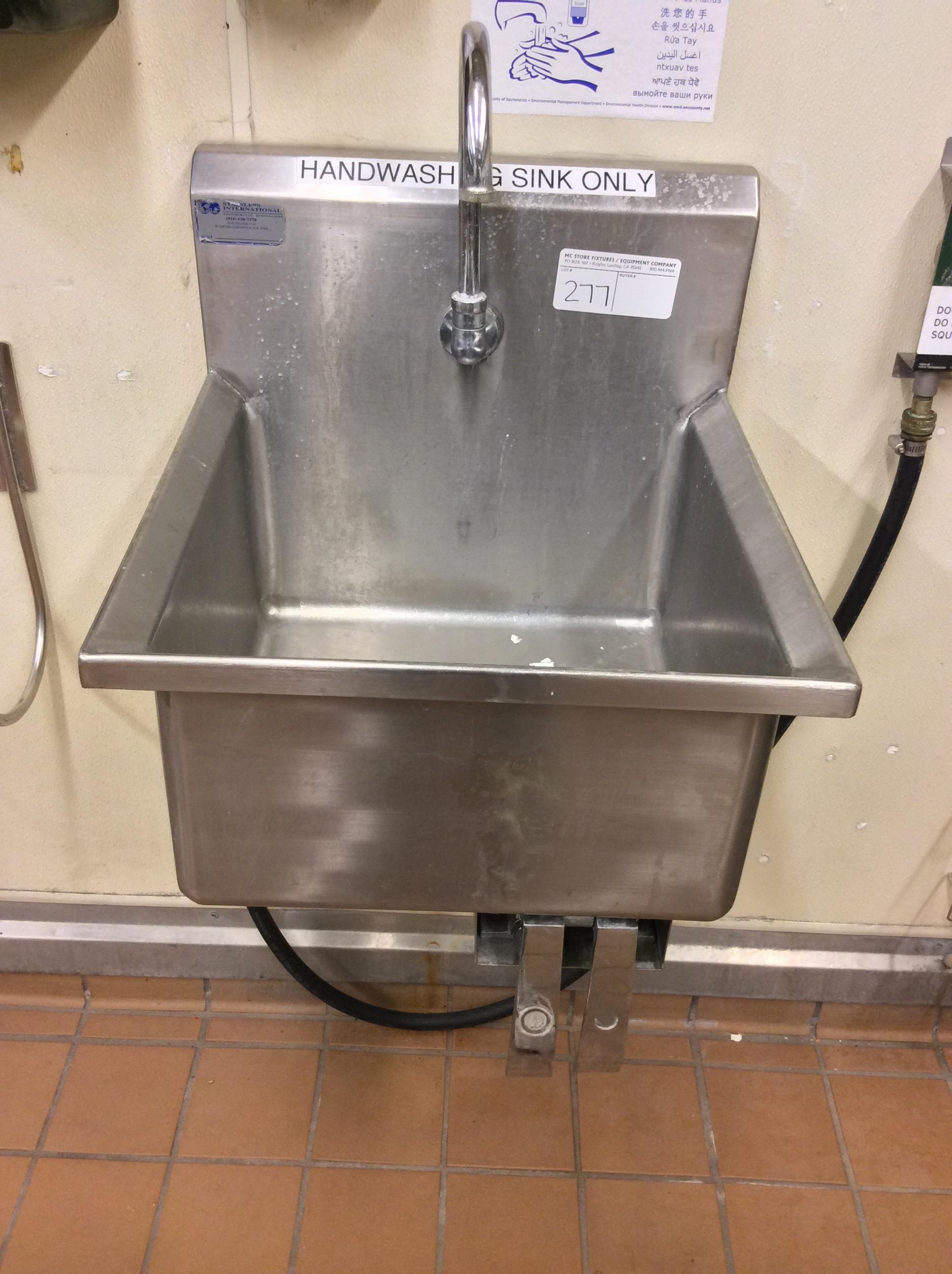 S.S. hand sink with knee pedals
