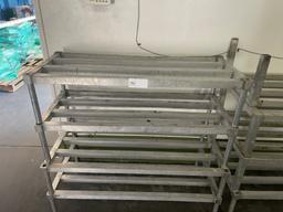 1 lot 3' alum. Dunnage racks