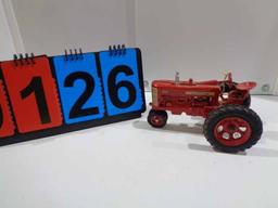 Ertl Farmall 450
