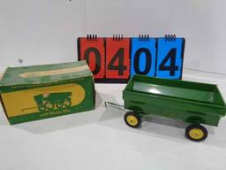 Ertl JD flare wagon