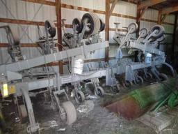 Hiniker 1000 16 row cultivator