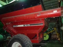 Brent 570 Grain Cart