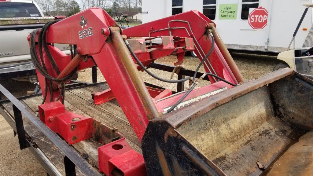 Massey Ferguson 232 Front End Loader