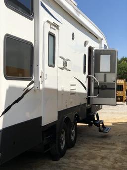 2008 Keystone Fuzion FZ302 Travel Trailer