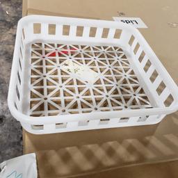 100 Approx. Bottle Trays
