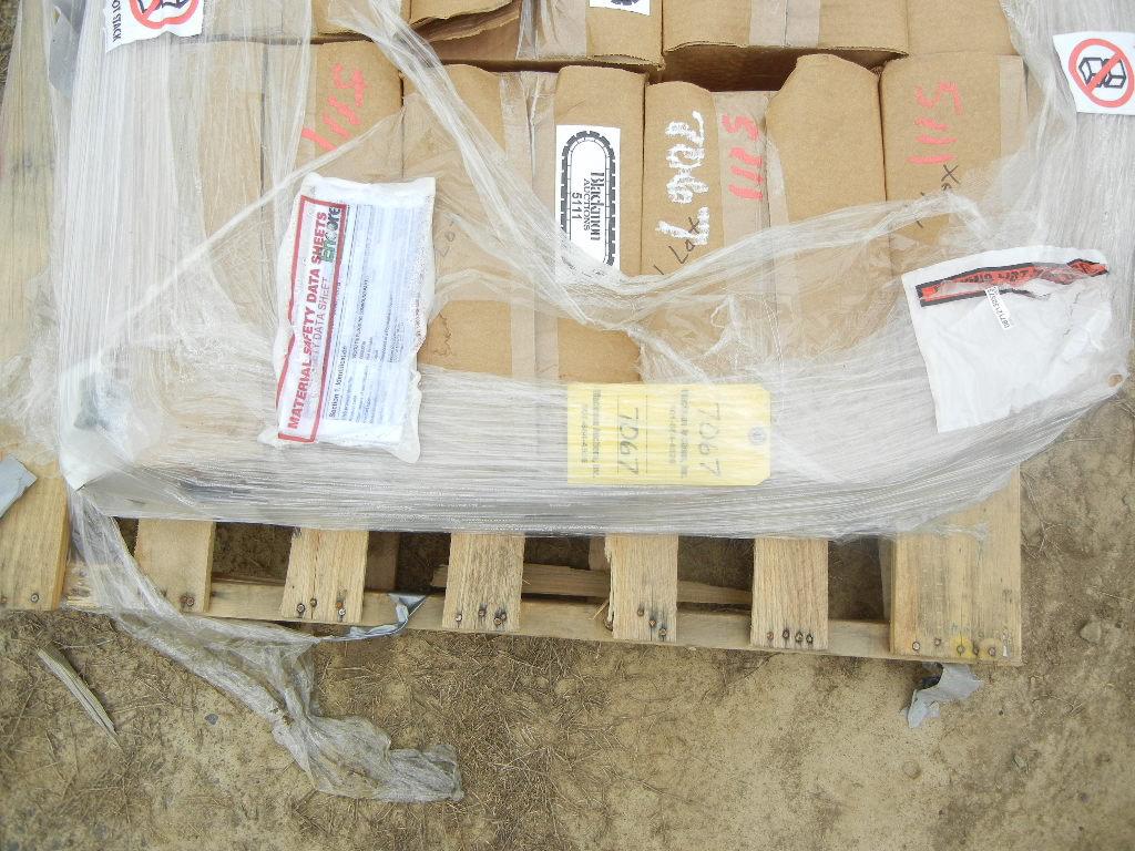 (4) BOXES OF WOOD TIE PLUGGING COMPOUND WITH APPLICATOR