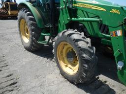 JOHN DEERE 5425 WHEEL TRACTOR, 2,705 hrs,  CAB, AC, 4X4, 553 LOADER, BUCKET