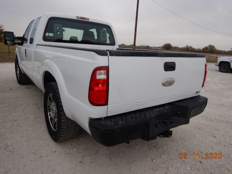 2012 FORD F-250 XL TRUCK, 154,294+ mi,  EXTENDED CAB, 2-WD, 6.2L GAS, AUTOM