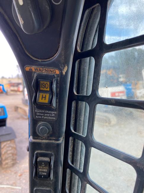 2013 BOBCAT S630 SKID STEER LOADER, 2,660+ hrs,  CAB, AC, A91, HI-FLOW, AUX