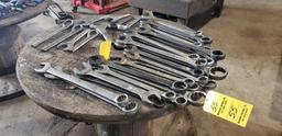 LOT OF LARGE WRENCHES