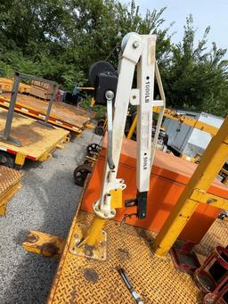 (1) 8'x6' Platform Track cart, Steel Deck w/ 1000# Man lifting frame, Ox/Ac