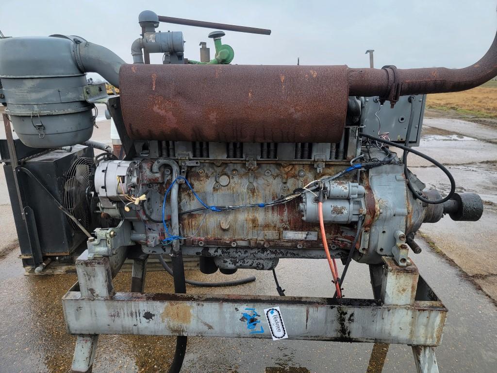 DUETZ 6 CYLINDER POWER UNIT ON STAND WITH CLUTCH NA S# 20186
