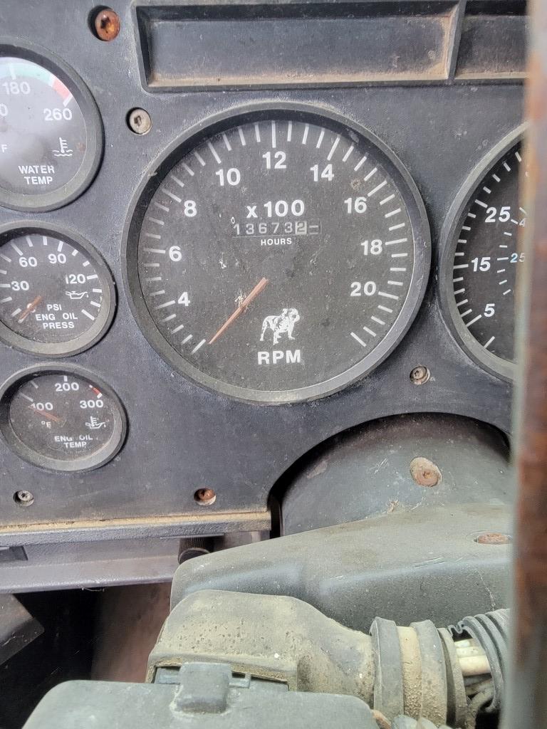 1998 MACK CH613 TRUCK TRACTOR, 400,411 MILES ON METER  DAY CAB, MACK E7-427