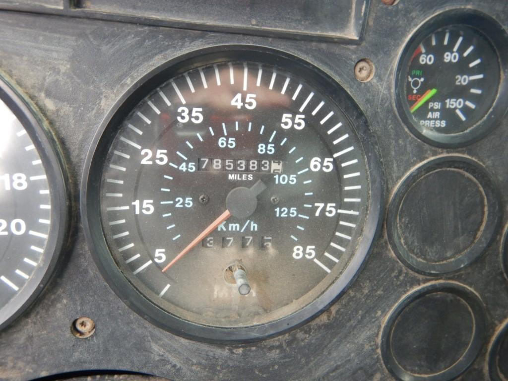 2000 MACK CH612 DUMP TRUCK, 785,383 miles showing on meter  MACK 300 DIESEL