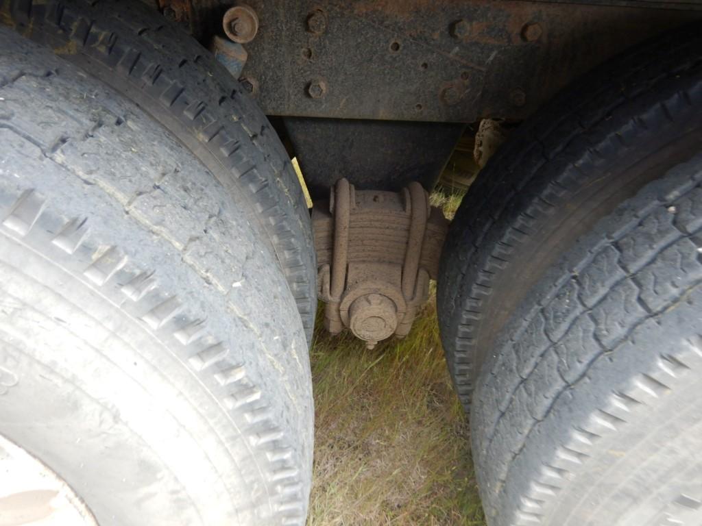 2000 MACK CH612 DUMP TRUCK, 785,383 miles showing on meter  MACK 300 DIESEL