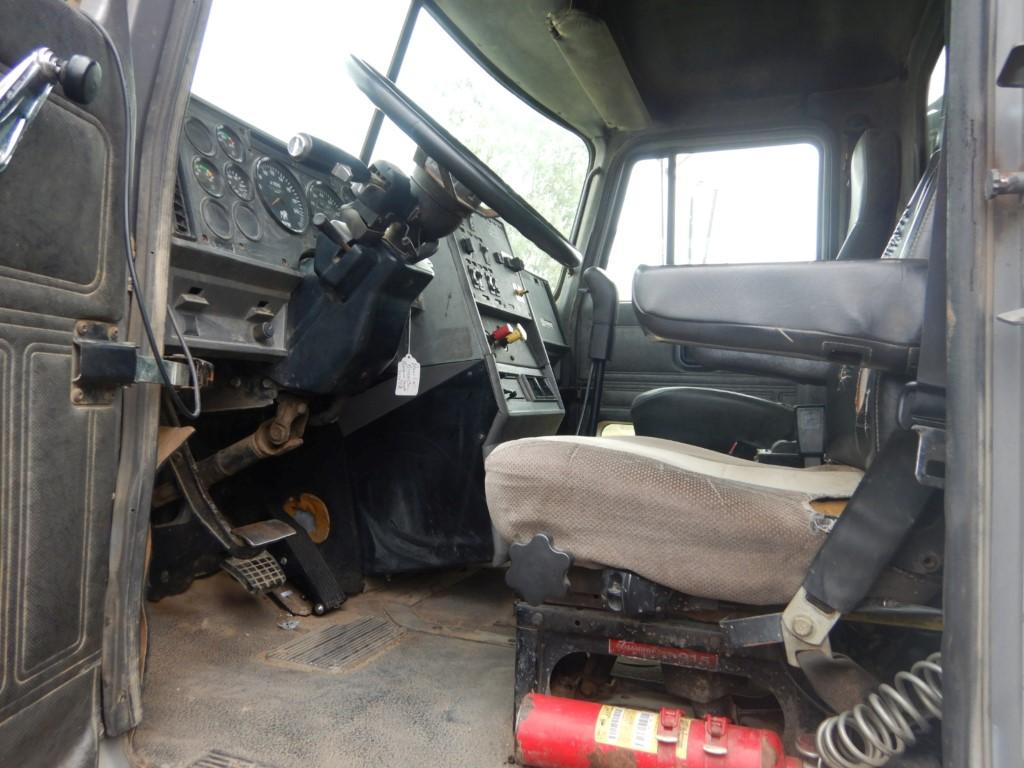 2000 MACK CH612 DUMP TRUCK, 785,383 miles showing on meter  MACK 300 DIESEL