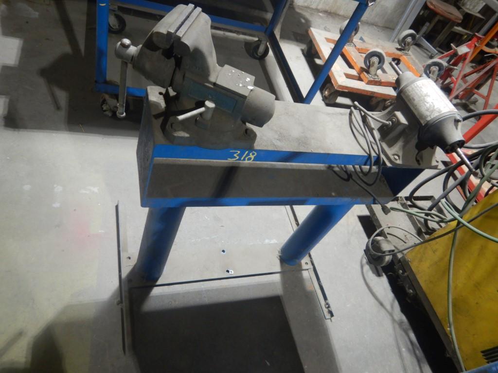 METAL STAND WITH VISE AND GRINDER