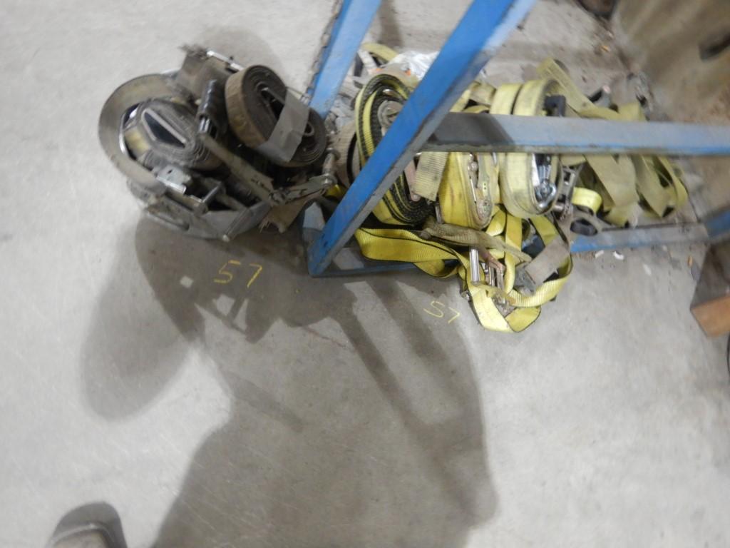LOT OF RATCHET STRAPS