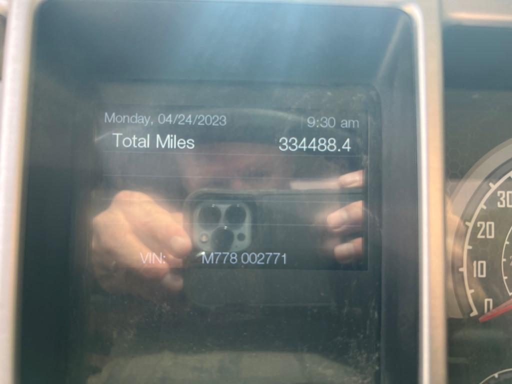 2019 MACK PINNACLE 64T TRUCK TRACTOR, 334,488 Miles  DAY CAB, MACK MP8-445C