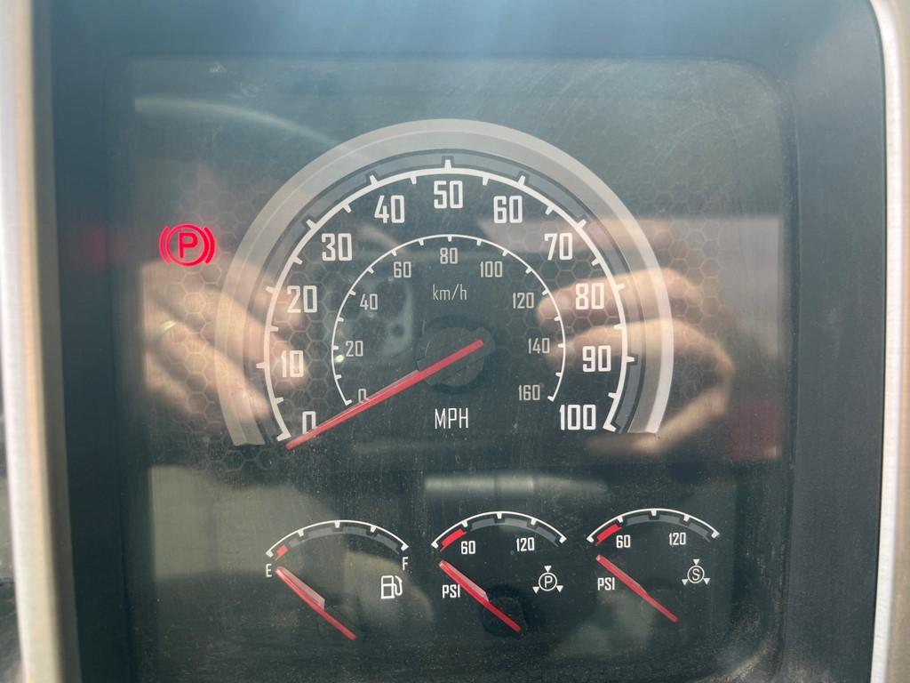 2019 MACK PINNACLE 64T TRUCK TRACTOR, 334,488 Miles  DAY CAB, MACK MP8-445C