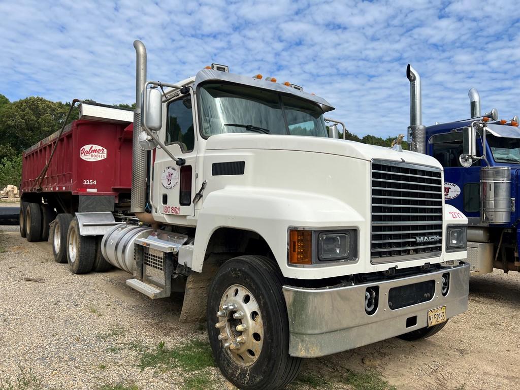 2019 MACK PINNACLE 64T TRUCK TRACTOR, 334,488 Miles  DAY CAB, MACK MP8-445C