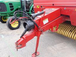 NEW HOLLAND 648 ROUND HAY BALER,  AUTO-WRAP S# 98990
