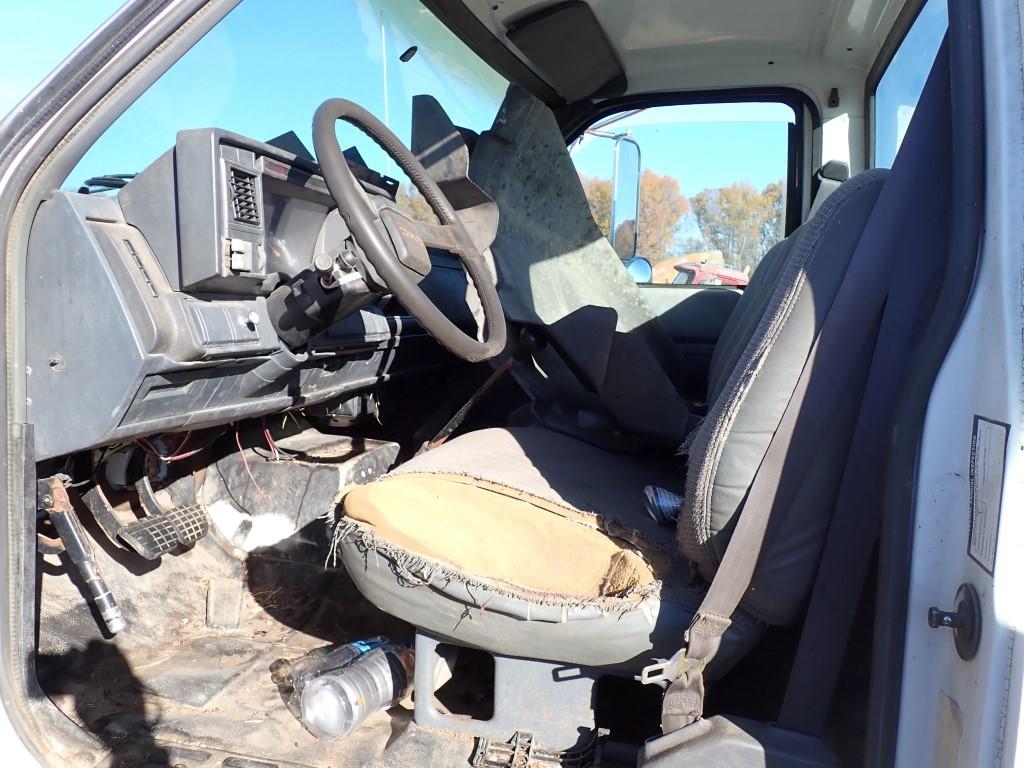 1995 GMC TOPKICK CAB & CHASSIS,  CAT DIESEL, 5 SPEED, SINGLE AXLE, DUAL TIR