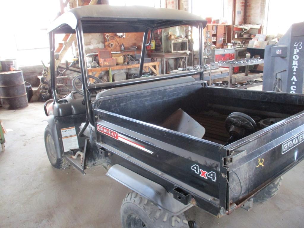 GRAVELY TREKER UTV,  GAS, 4 X 4, AUTOMATIC, DUMP BED, NEEDS REPAIRS