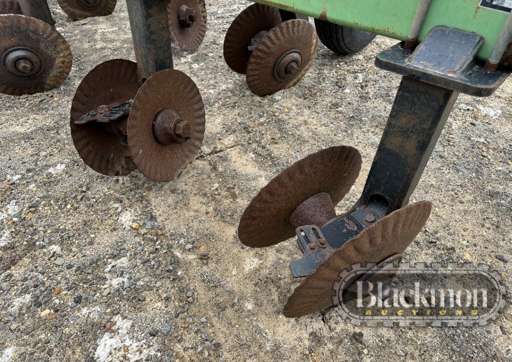 BINGHAM BROTHERS SPACING HIPPER,  12 ROW, 38' , STACK FOLD, 3 PT