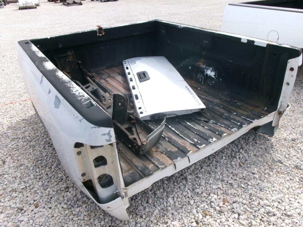 2016 CHEVY 2500 UNMOUNTED PICKUP BED,  NO TAIL LIGHTS, AS IS WHERE IS